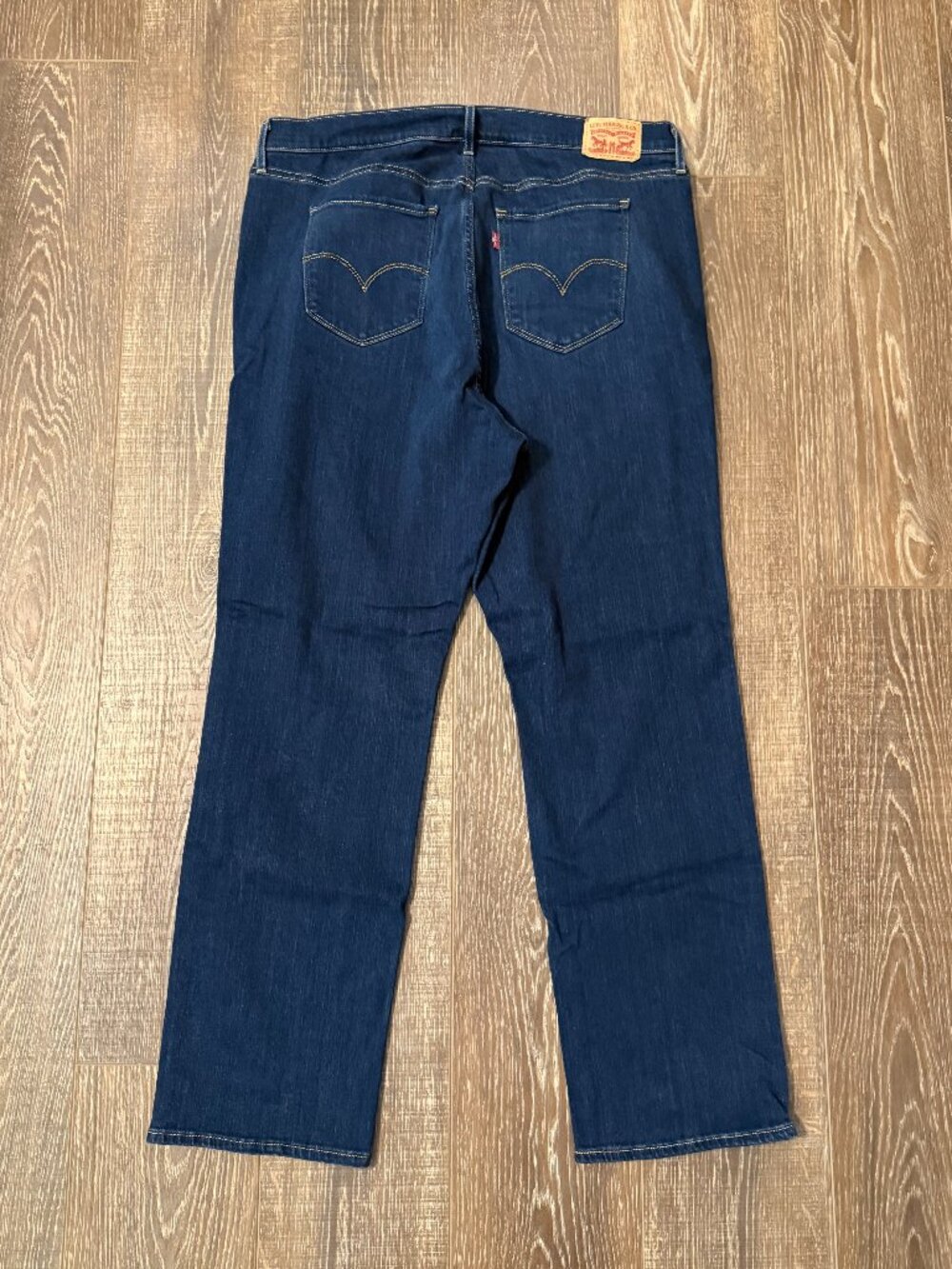 Levi’s High 724 Rise Straight Jeans – Size 18W
